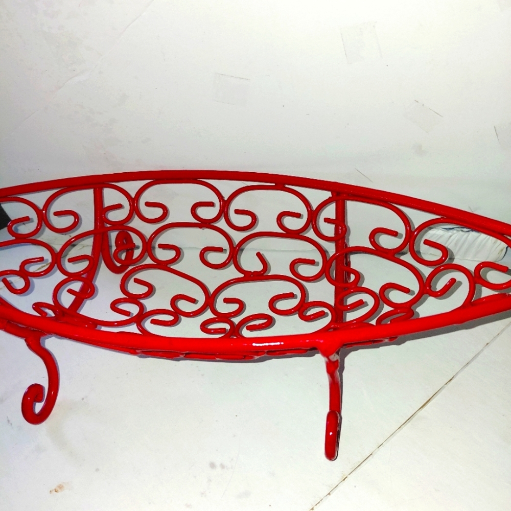 🛼Red Decorative Metal Scrollwork Stand - Picture 3 of 5